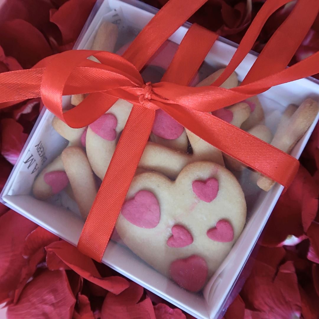 Tiramisu Valentine Cookies at zucchini