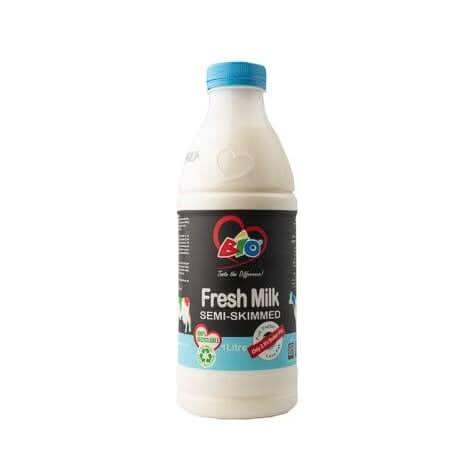 Bio Fresh milk semi skimmed at zucchini